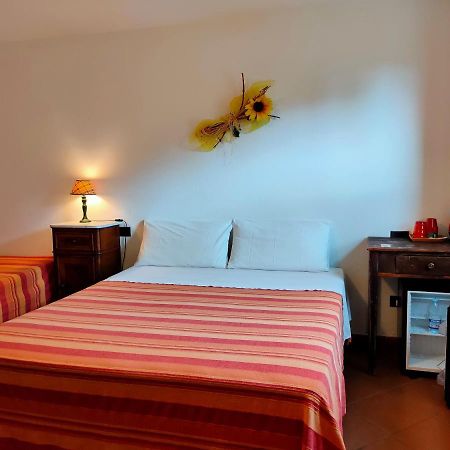 Il Girasole Bed & Breakfast Фосдиново Екстериор снимка