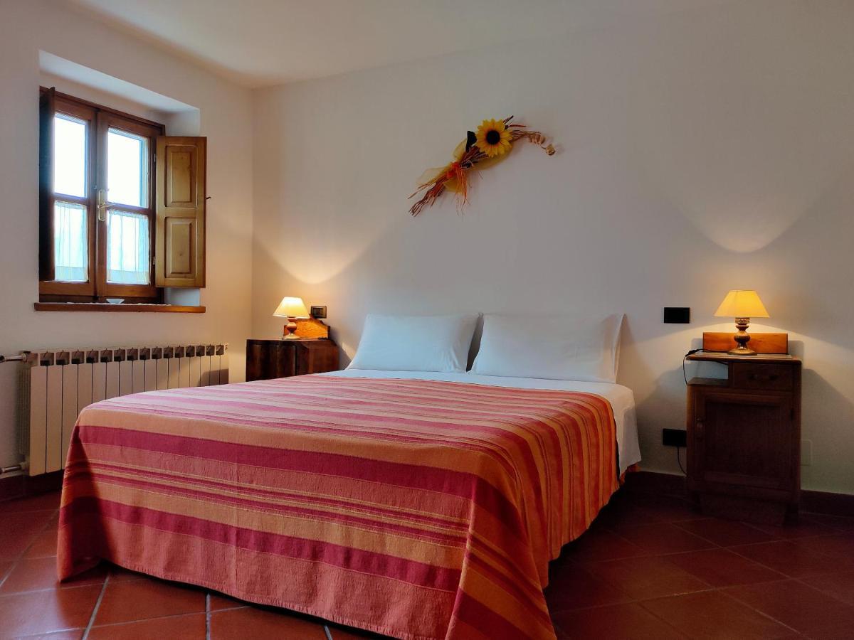 Il Girasole Bed & Breakfast Фосдиново Екстериор снимка