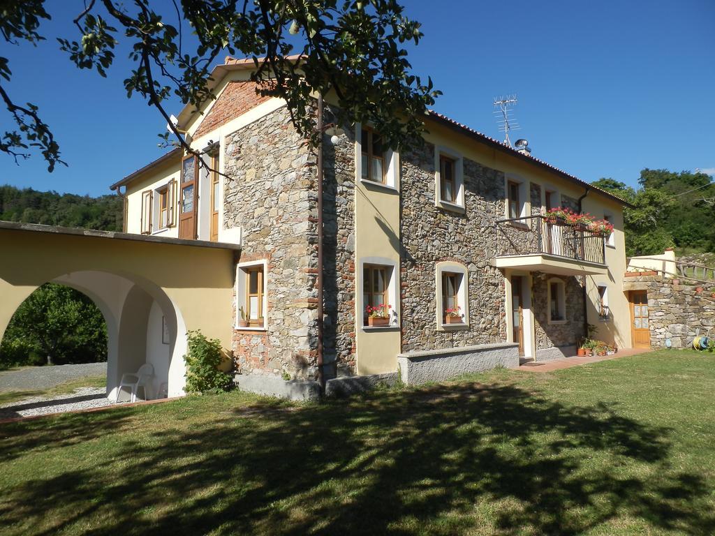 Il Girasole Bed & Breakfast Фосдиново Екстериор снимка