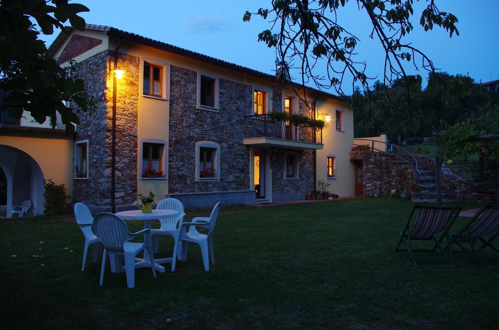 Il Girasole Bed & Breakfast Фосдиново Екстериор снимка